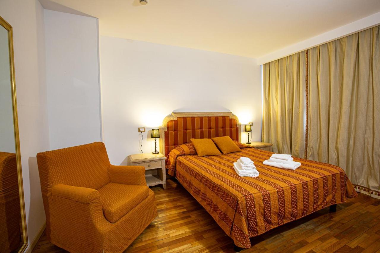 Hotel Villa Strassoldo "Ex Attianese Hotel Restaurant" Cervignano del Friuli Bagian luar foto