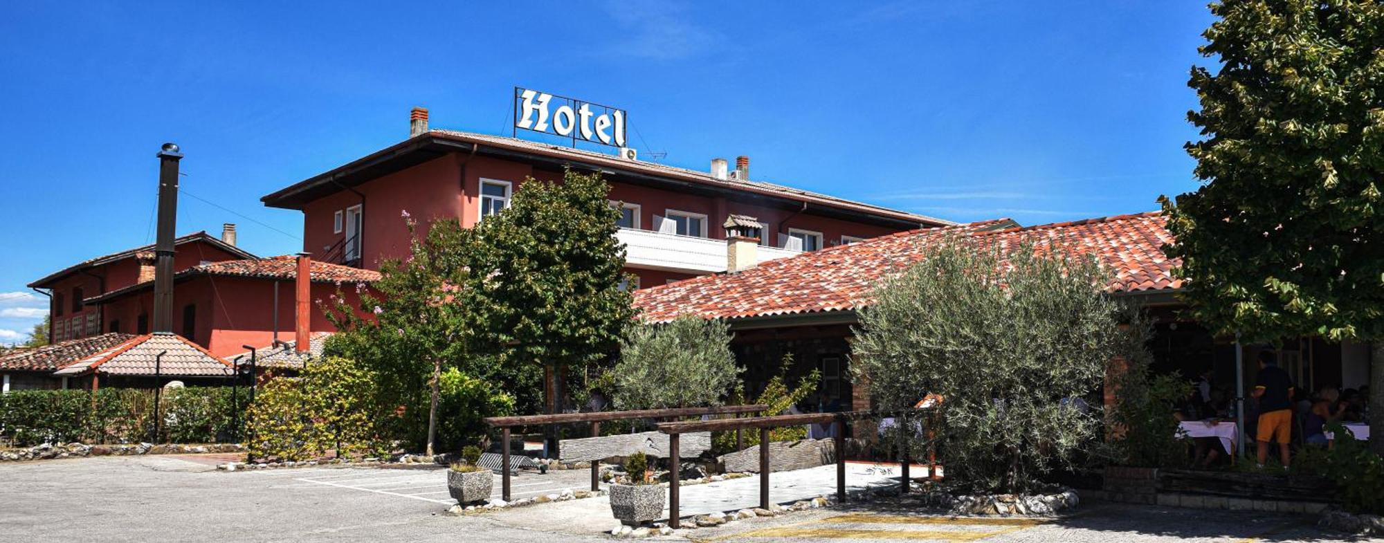 Hotel Villa Strassoldo "Ex Attianese Hotel Restaurant" Cervignano del Friuli Bagian luar foto