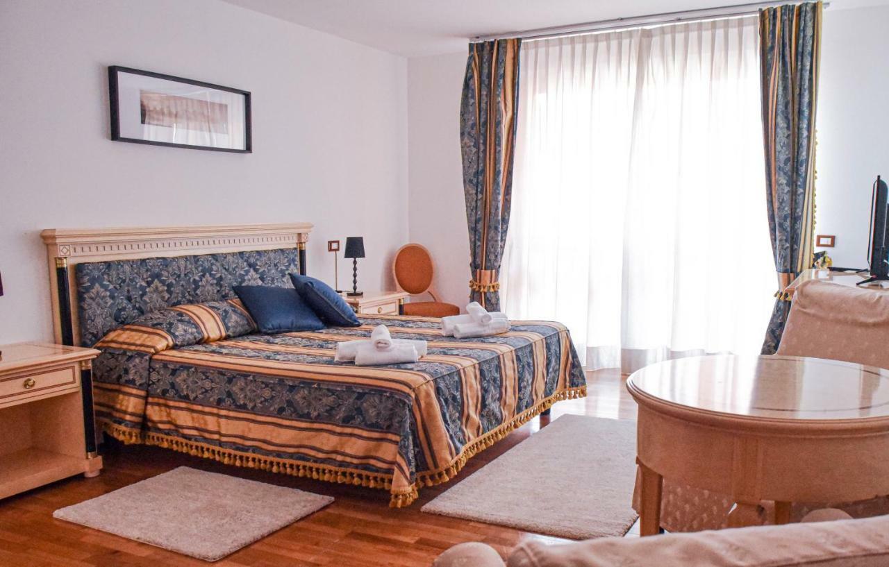 Hotel Villa Strassoldo "Ex Attianese Hotel Restaurant" Cervignano del Friuli Bagian luar foto